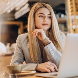Ascultarea activa - o tehnica foarte utila pentru modelele de videochat!