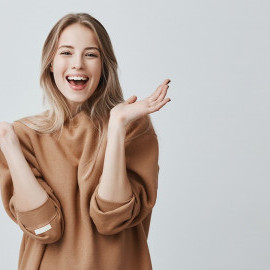 Consideri ca nu ai inca simtul umorului suficient de dezvoltat? Iata ce te sfatuiesc modelele de videochat!