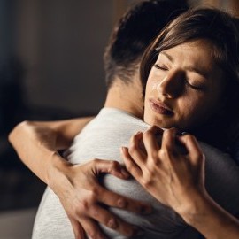 Mesaje de impacare pentru el. Cum sa iti salvezi relatia?